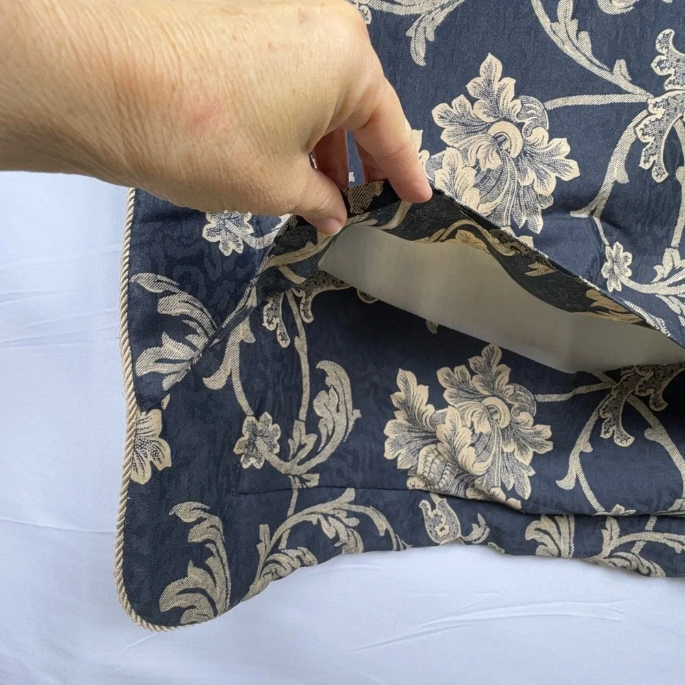 2 VTG Croscill Damask Jacquard STD. Pillow SHAMS 25 X 20 Rope detail Flanged USA